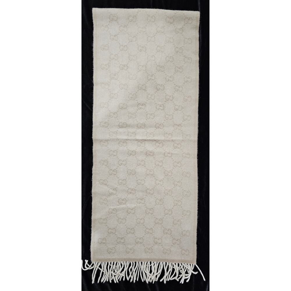 Gucci Muffler Stole Wool GG Pattern Fringe -White/Cream - Picture 4 of 7